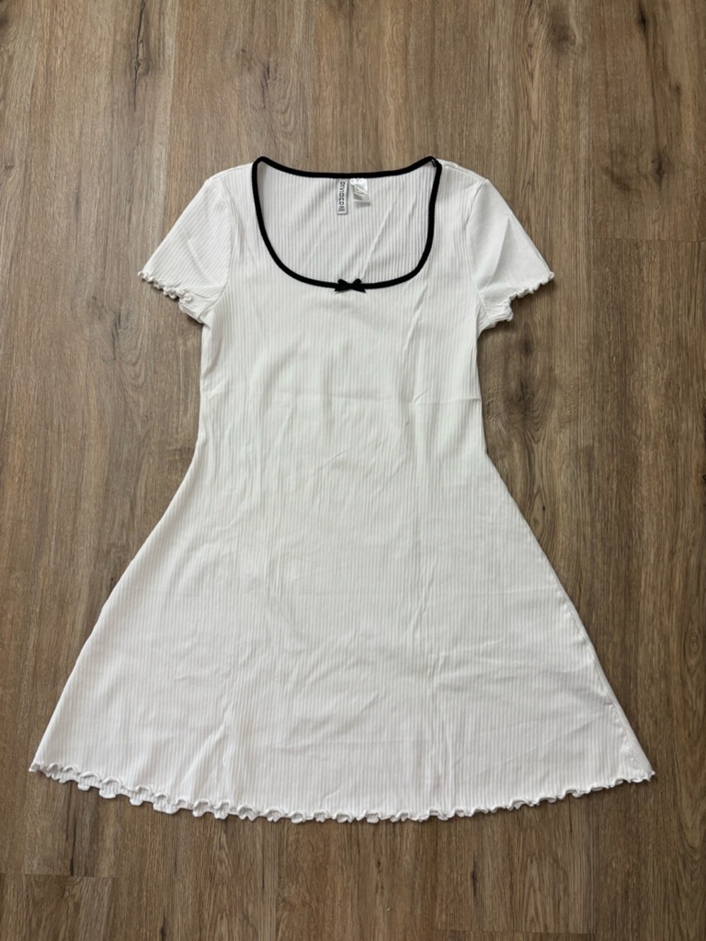 H&M White Ribbed A-Line Short Dress Bow Lettuce Hem Cap Sleeve Size Large